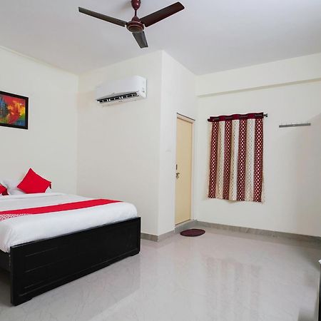 Hotel O Dsr Residency Near Nexus Hyderabad Kondapur  Kültér fotó